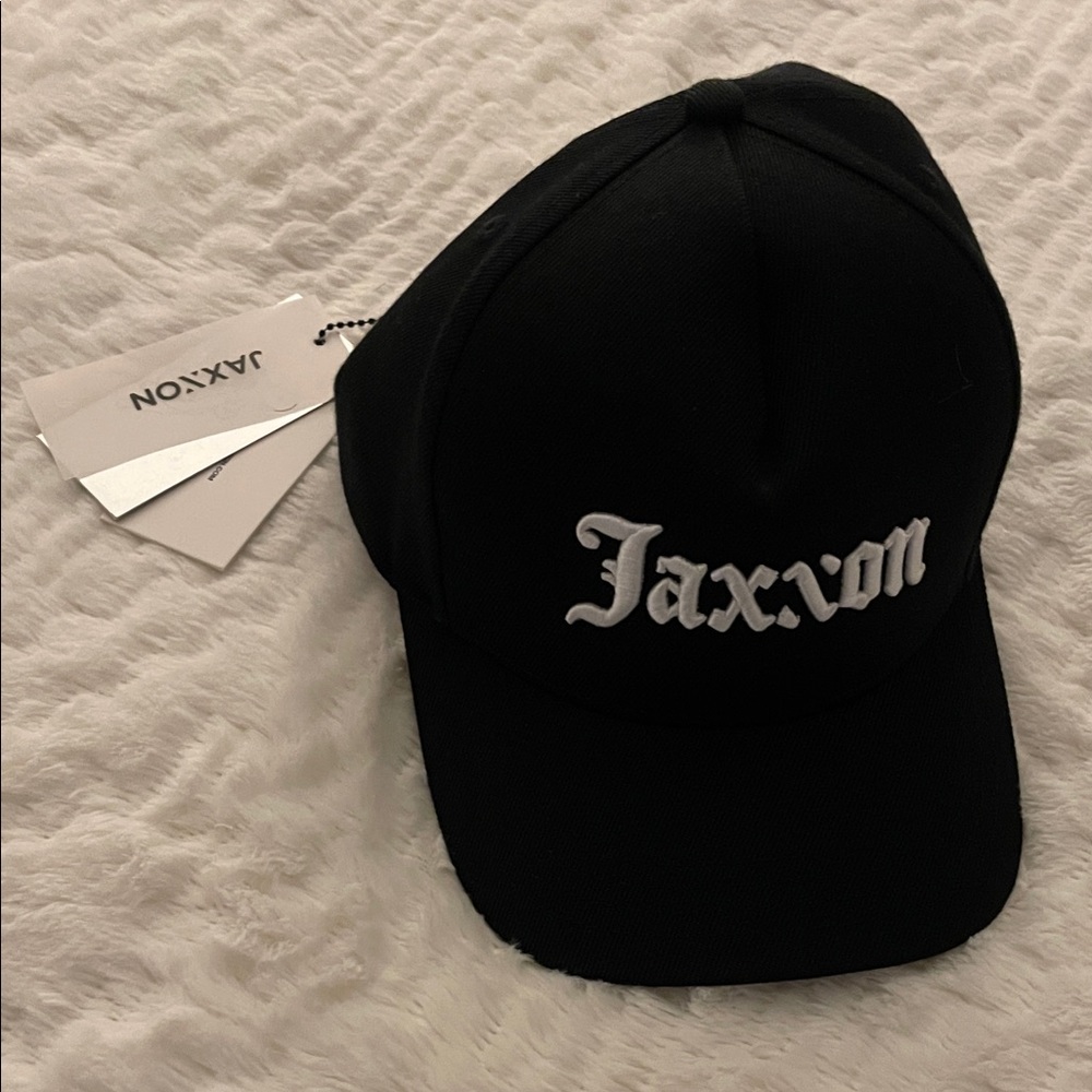 JAXXON NWT baseball cap
Black
Gift condition